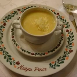 Mátyás Pince Étterem Budapest - Étel/ital