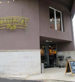 Maverick Pub