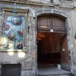 Mazel Tov Budapest - Külső kép