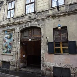 Mazel Tov Budapest - Külső kép