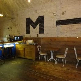 Mazel Tov Budapest - Belső