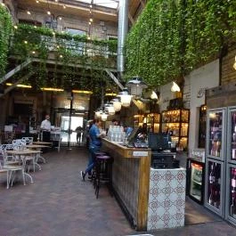 Mazel Tov Budapest - Belső