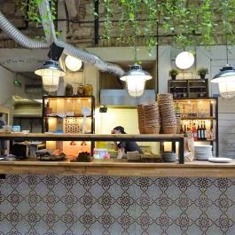 Mazel Tov Budapest - Belső