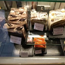 Mazsolin Cukrászda, Budapest - Étel/ital