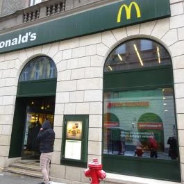 McDonald's - Bethlen Gábor utca Budapest - Külső kép