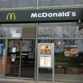 McDonald's - Boráros tér Budapest - Külső kép