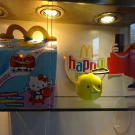 McDonald's - Boráros tér Budapest - Belső