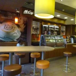 McDonald's - Boráros tér Budapest - Belső