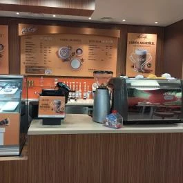 McDonald's - Boráros tér Budapest - Belső