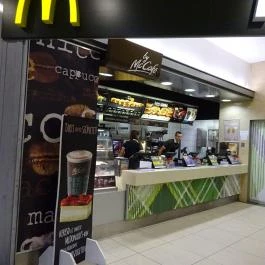 McDonald's - Duna Plaza Budapest - Belső