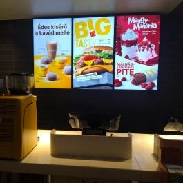 McDonald's - Széll Kálmán tér Budapest - Belső
