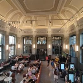 McDonald's - Nyugati Pályaudvar Budapest - Belső