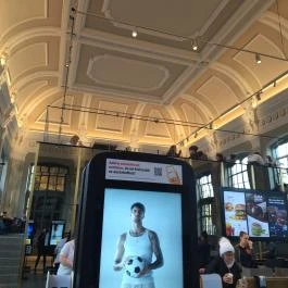 McDonald's - Nyugati Pályaudvar Budapest - Belső