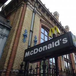 McDonald's - Nyugati Pályaudvar Budapest - Külső kép