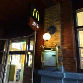 McDonald's - Nyugati Pályaudvar Budapest - Külső kép