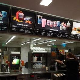 McDonald's - Nyugati Pályaudvar Budapest - Belső