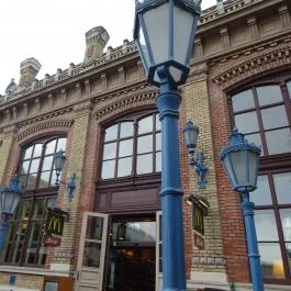 McDonald's - Nyugati Pályaudvar Budapest - Külső kép