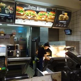 McDonald's - Régiposta utca Budapest - Belső