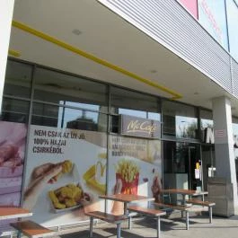 McDonald's - Stop Shop Érd - Külső kép