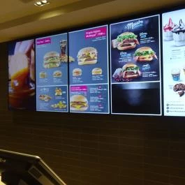 McDonald's - Üllői út Budapest - Belső