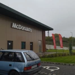 McDonald's Velence Velence - Külső kép