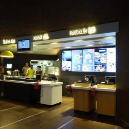 McDonald's - Vörösvári út Budapest - Belső