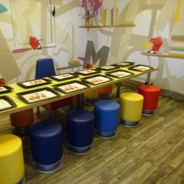 McDonald's - Vörösvári út Budapest - Belső