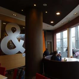 McDonald's - Vörösvári út Budapest - Belső