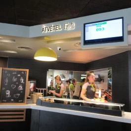 McDonald's - Vörösvári út Budapest - Belső