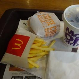 McDonald's - WestEnd City Center Budapest - Étel/ital