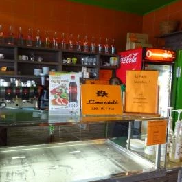 McKiwan's Szendvics - Margit körút Budapest - Belső