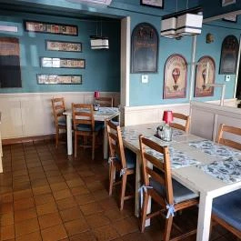 MgTels Pizzéria & Kisvendéglő, Budapest - Belső