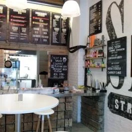 Meat & Sauce - Madách tér Budapest - Belső