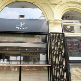 Meataly Trattoria & Grillbar Budapest - Külső kép