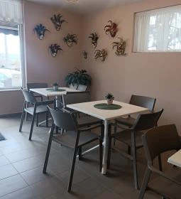 Mediterrán Kávéház