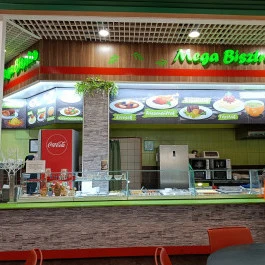 Mega Bisztro - Auchan Fót - Belső