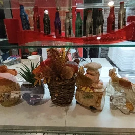 Mega Bisztro - Auchan Fót - Belső