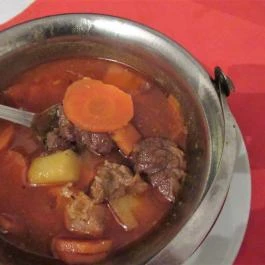 Megyeri Csárda Budapest - Étel/ital