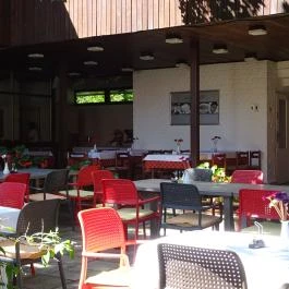 Melis Hotel étterme Balatonlelle - Belső