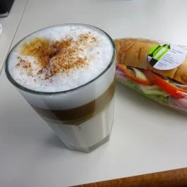 Róbert Melódin Étterem & MelóCafé, Budapest - Étel/ital