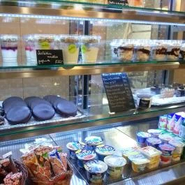 Róbert Melódin Étterem & MelóCafé, Budapest - Étel/ital