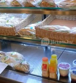 Róbert Melódin Étterem & MelóCafé