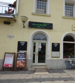 Menta Café & Lounge