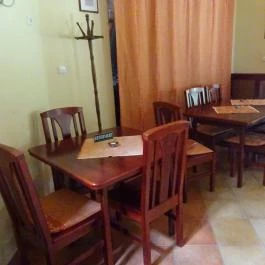 Menta Kávézó & Falatozó, Sarród - Belső