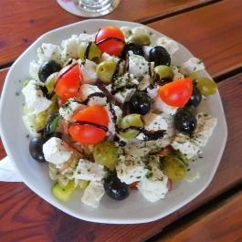 Menta Kávézó & Falatozó, Sarród - Étel/ital