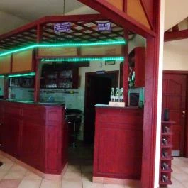 Menta Kávézó & Falatozó, Sarród - Belső