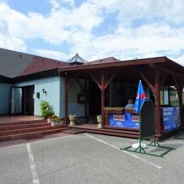 Menta Kávézó & Falatozó, Sarród - Külső kép