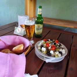 Menta Kávézó & Falatozó, Sarród - Étel/ital