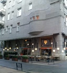 Menza Étterem & Kávézó