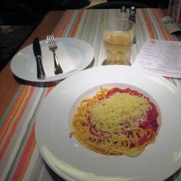 Menza Étterem & Kávézó, Budapest - Egyéb